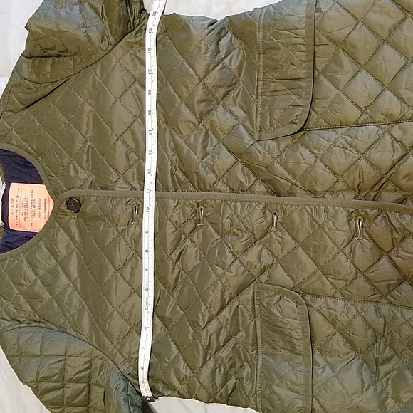 ๐ J. Crew Quilted Jacket - Picture 10 of 12